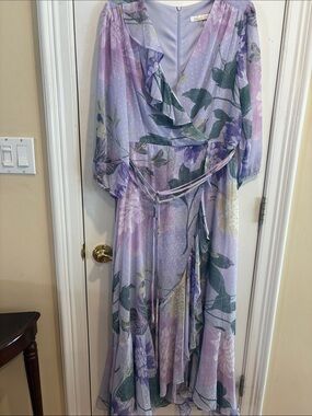 Gorgeous Bleecker 126 Floral Lavender Faux Wrap Maxi Dress. Size 14